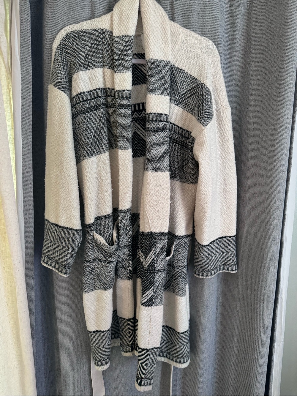 Pink Rose Black & Cream Open-Front Patterned Cardigan